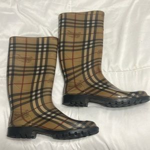 Burberry Rainboots size 40